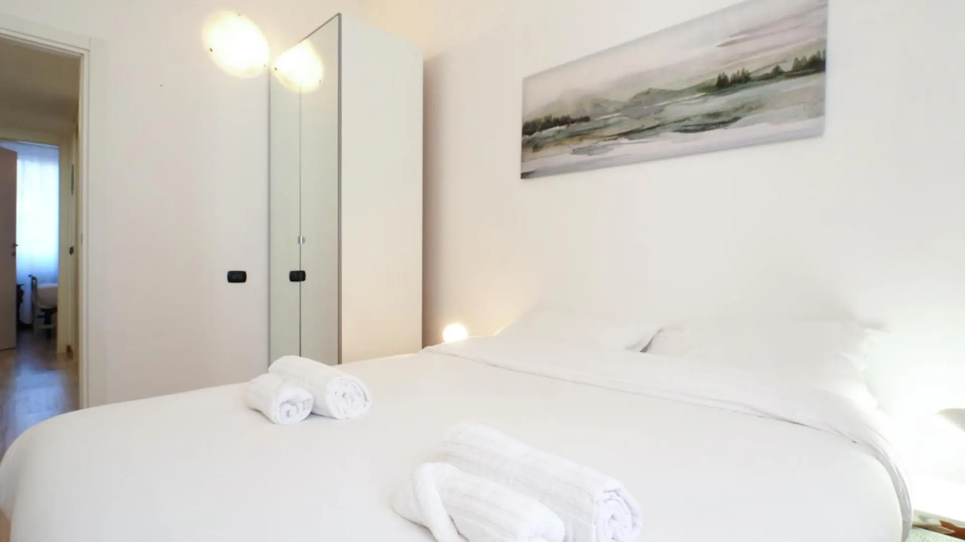 Primopiano - Palmaria Apartman Milánó