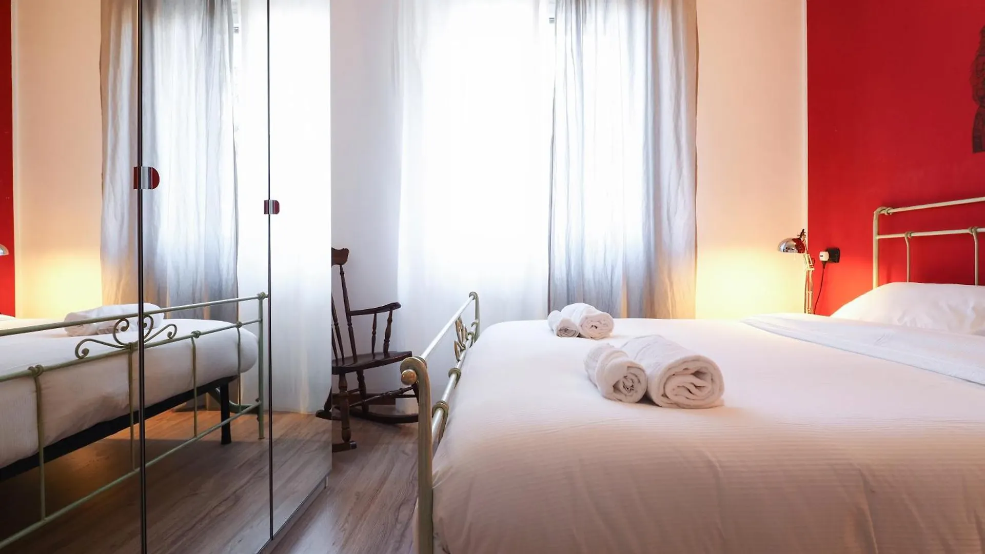 Primopiano - Palmaria Apartman Milánó